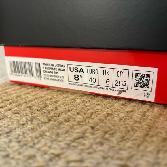 Nike Women's Elevate Air Jordan Hi-Tops - Picture 8 of 9